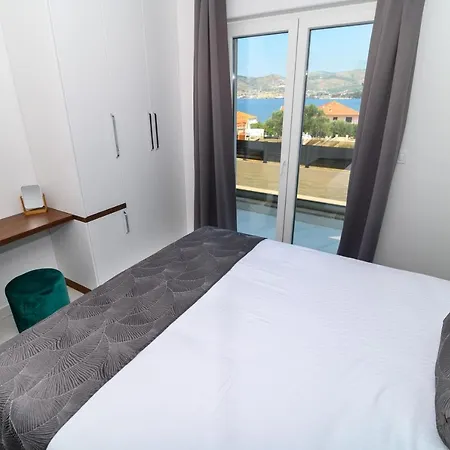 公寓 Lumiere Apartment